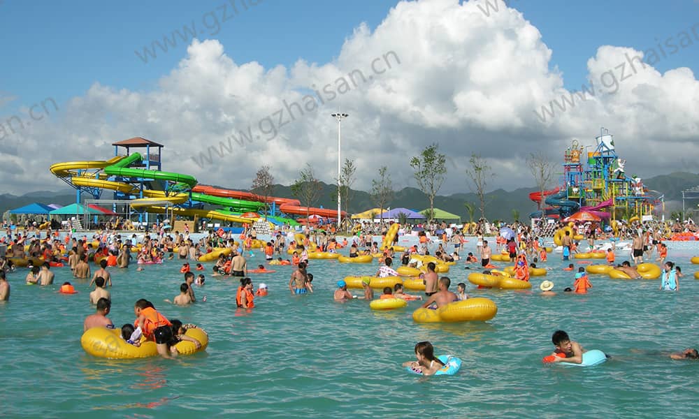 浙江宁波东钱湖水上乐园螺旋组合滑道、造浪池