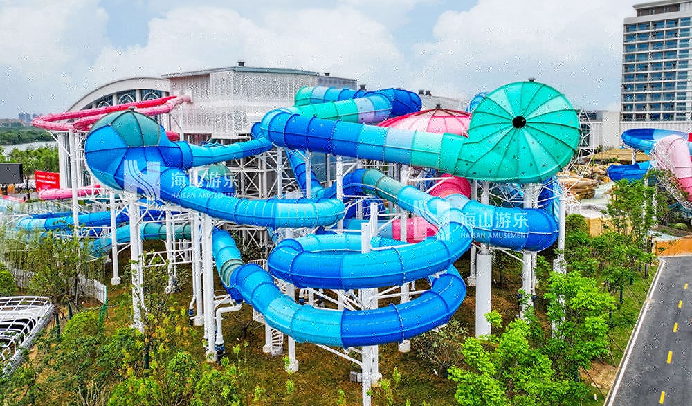 打破季节边界，定义全季狂欢｜超级魔法时空组合滑道，引领水乐园新纪元